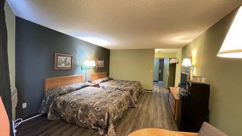Harbor Lights Lodge image