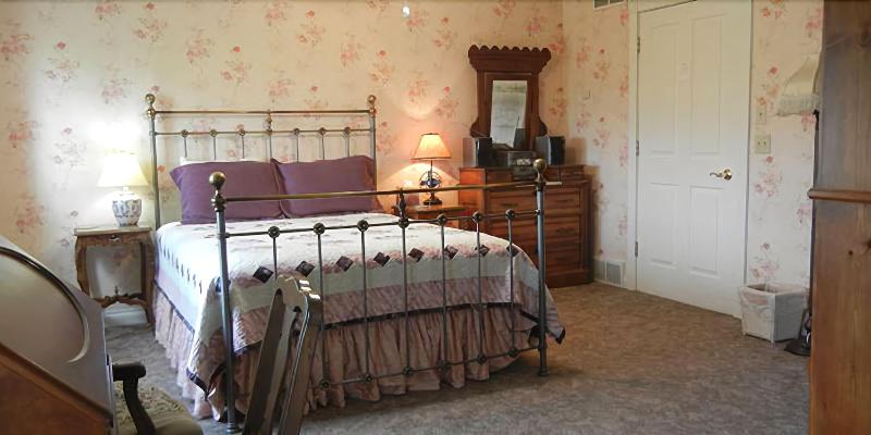 The Feathered Star Bed And Breakfast image