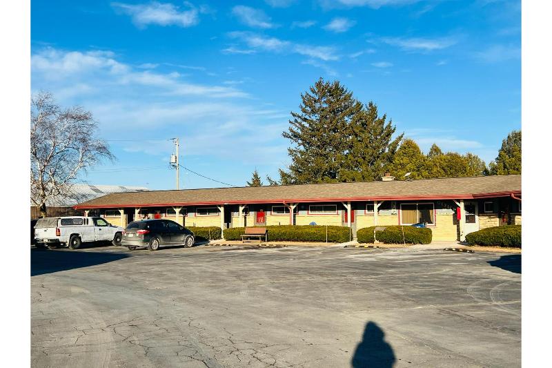 Wisconsin-Aire Motel By OYO Random Lake image