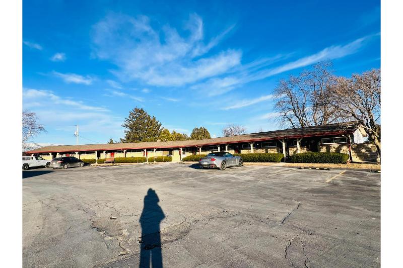 Wisconsin-Aire Motel By OYO Random Lake image