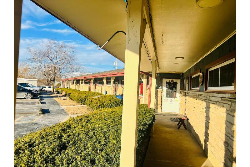 Wisconsin-Aire Motel By OYO Random Lake image