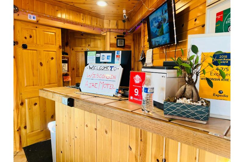 Wisconsin-Aire Motel By OYO Random Lake image