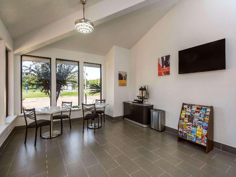 Motel 6 Freeport, TX image