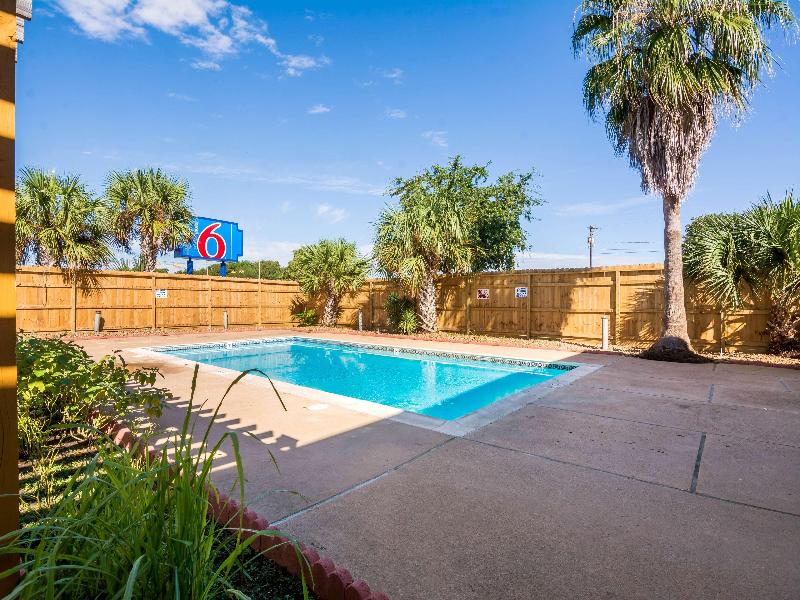 Motel 6 Freeport, TX image