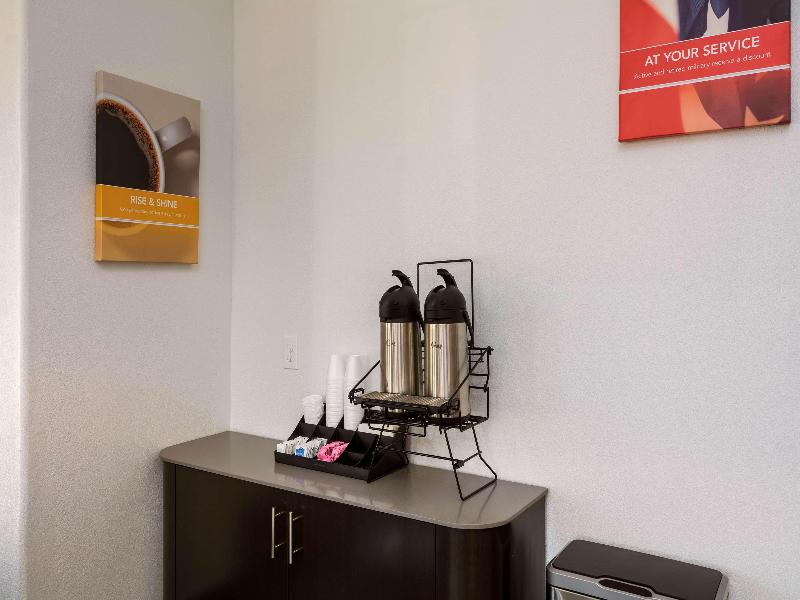 Motel 6 Freeport, TX image
