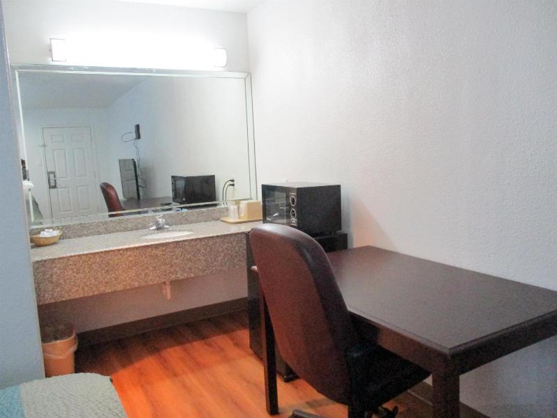 Motel 6 Freeport, TX image