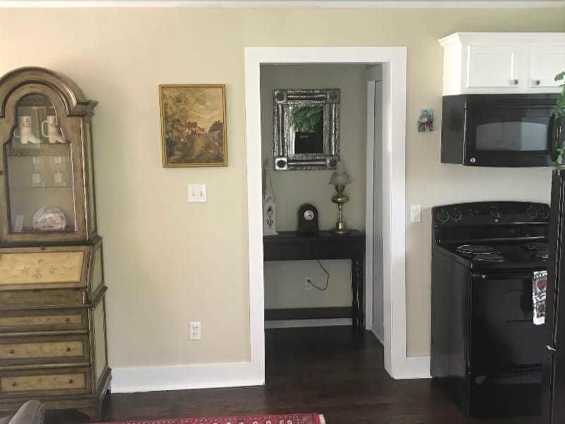 Lillian Farms Bed & Breakfast image