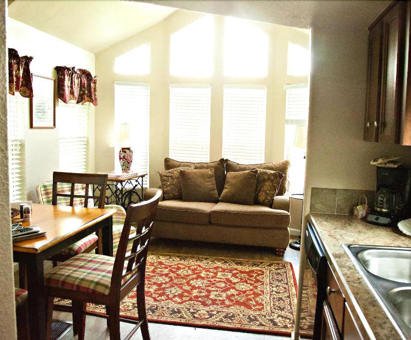 Lillian Farms Bed & Breakfast image