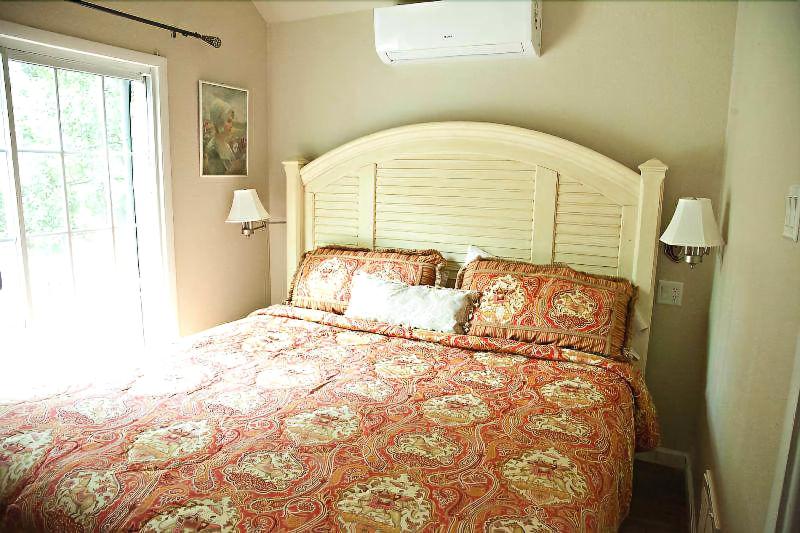 Lillian Farms Bed & Breakfast image