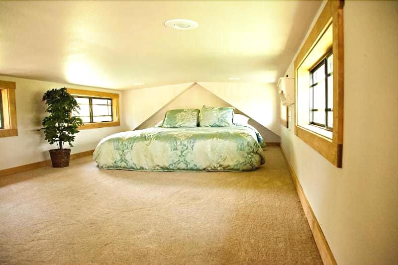 Lillian Farms Bed & Breakfast image