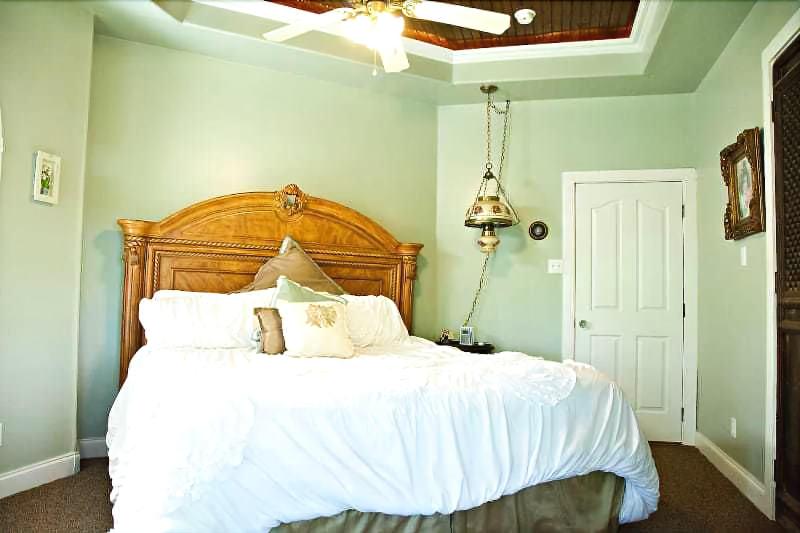 Lillian Farms Bed & Breakfast image