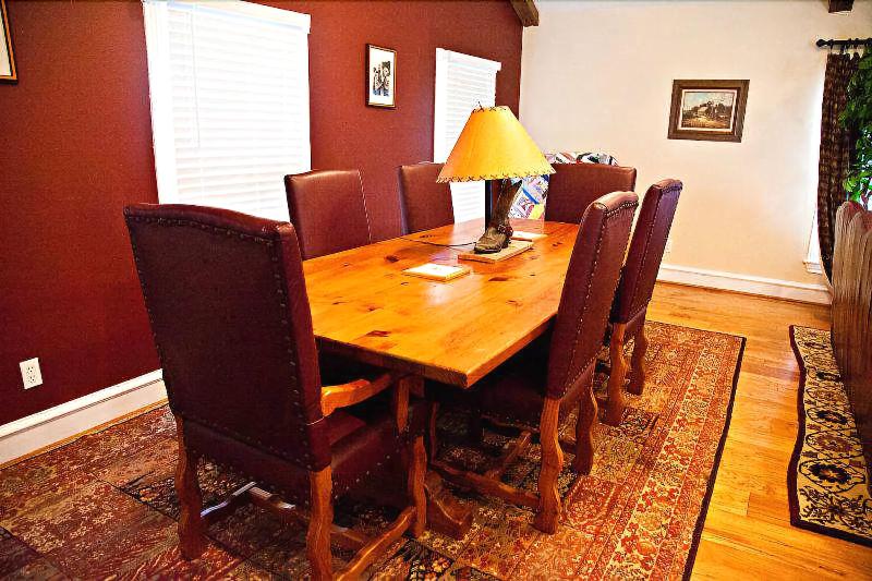 Lillian Farms Bed & Breakfast image