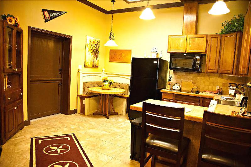 Lillian Farms Bed & Breakfast image