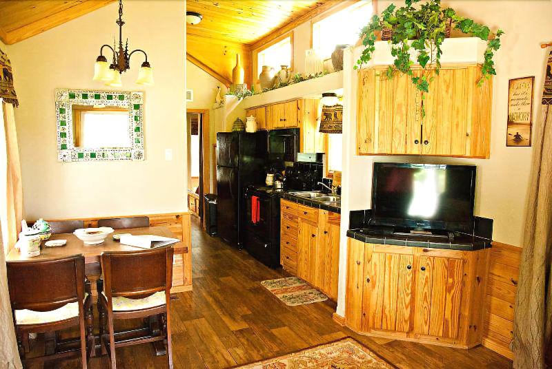 Lillian Farms Bed & Breakfast image