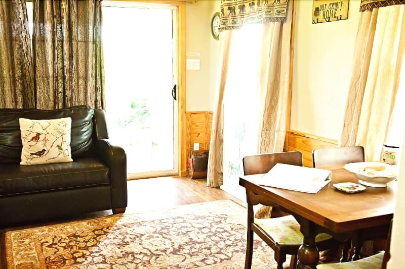 Lillian Farms Bed & Breakfast image