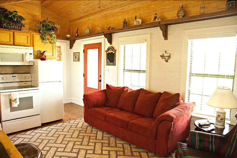 Lillian Farms Bed & Breakfast image