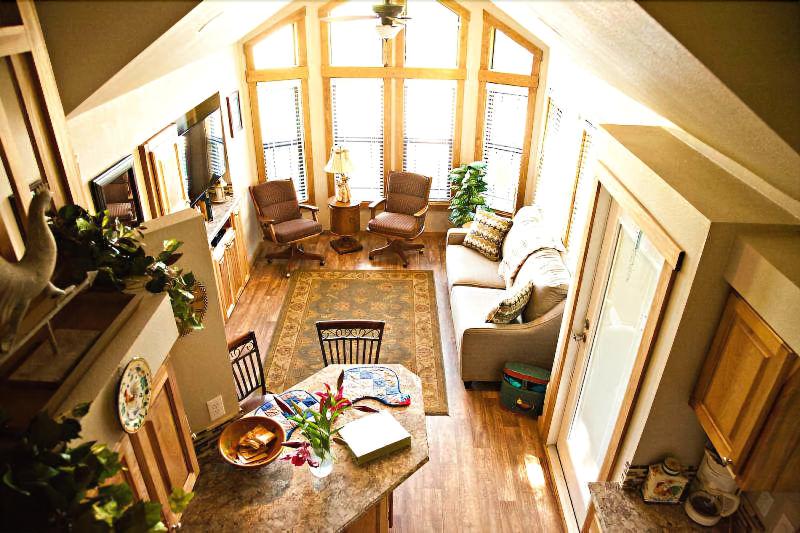 Lillian Farms Bed & Breakfast image