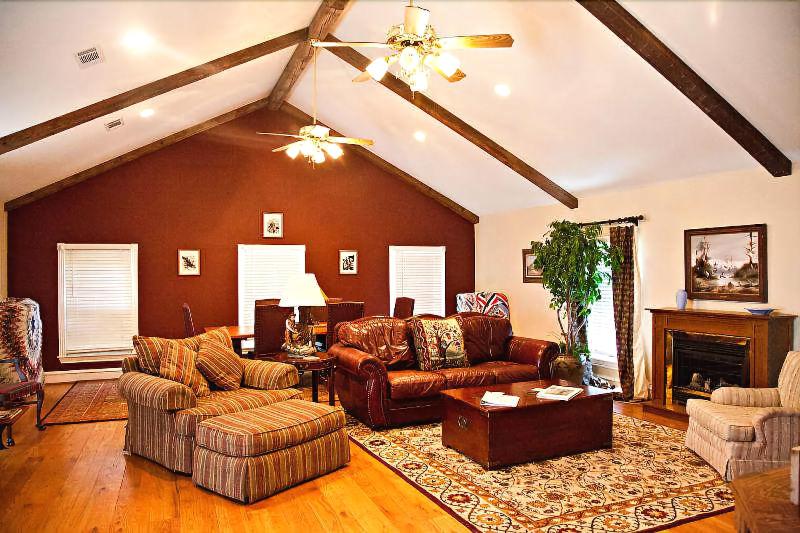 Lillian Farms Bed & Breakfast image