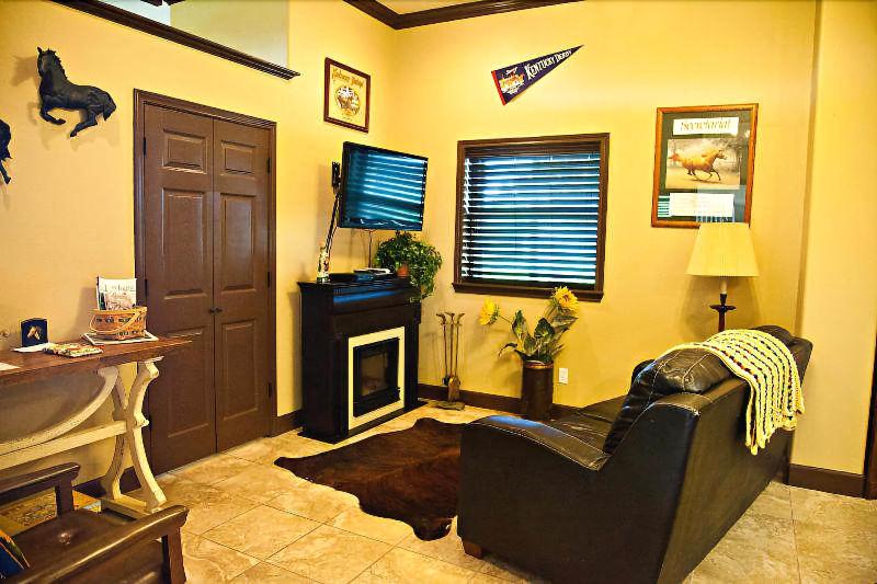 Lillian Farms Bed & Breakfast image