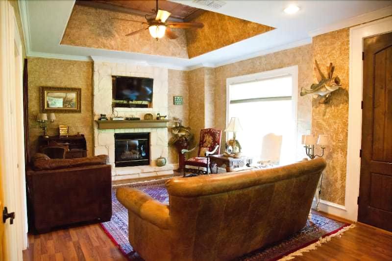 Lillian Farms Bed & Breakfast image