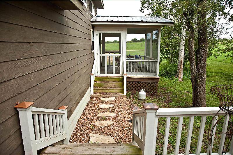Lillian Farms Bed & Breakfast image