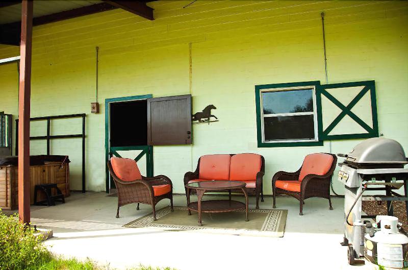 Lillian Farms Bed & Breakfast image