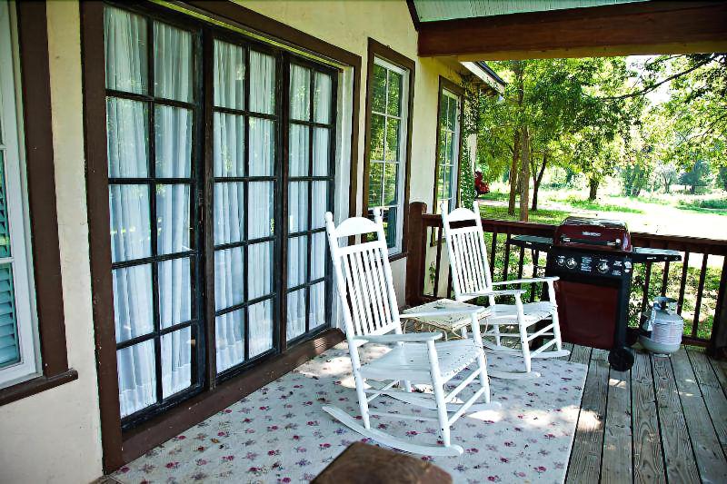 Lillian Farms Bed & Breakfast image