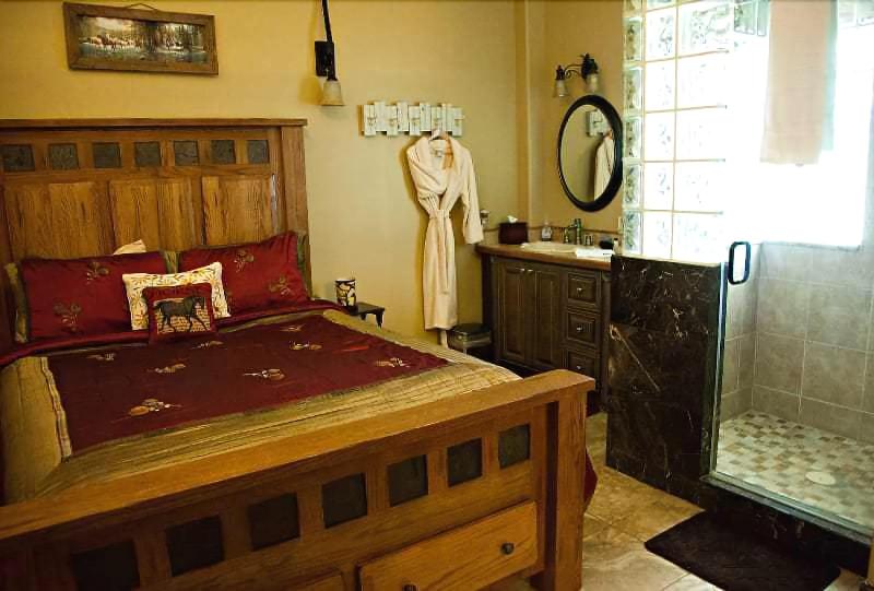 Lillian Farms Bed & Breakfast image
