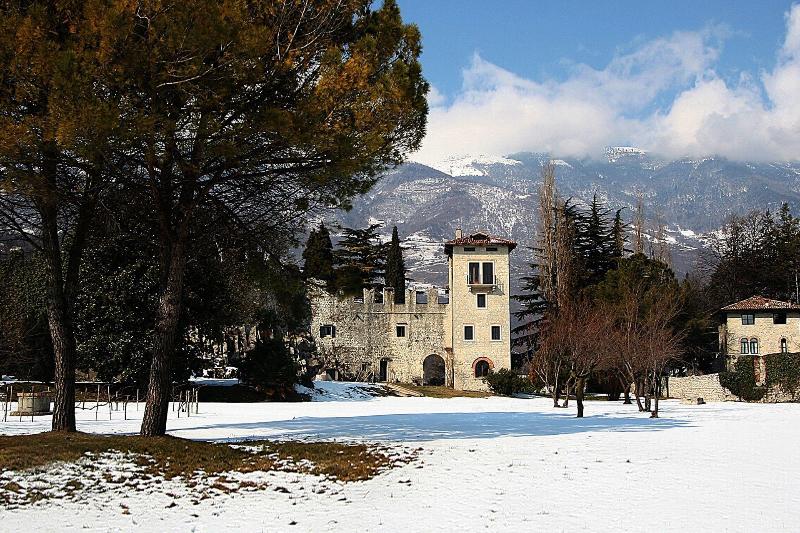 Castrum Di Serravalle image