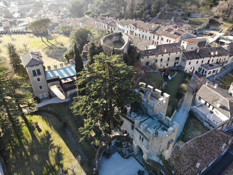 Castrum Di Serravalle image