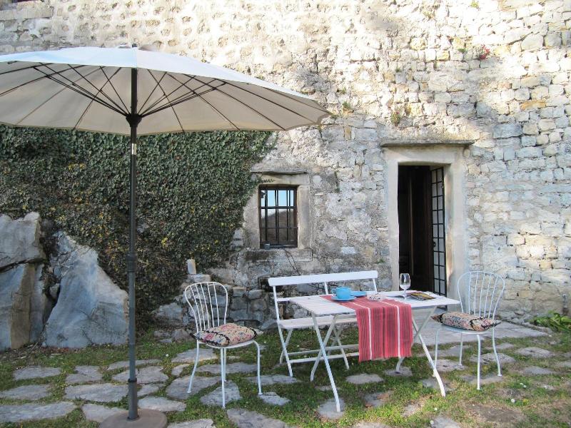 Castrum Di Serravalle image