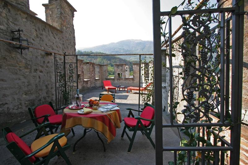 Castrum Di Serravalle image