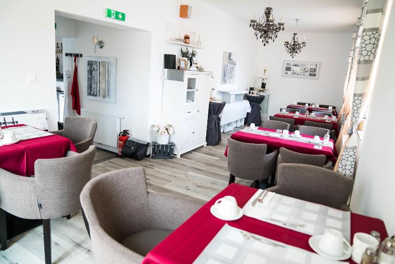 Pension & Restaurant La Amalia image