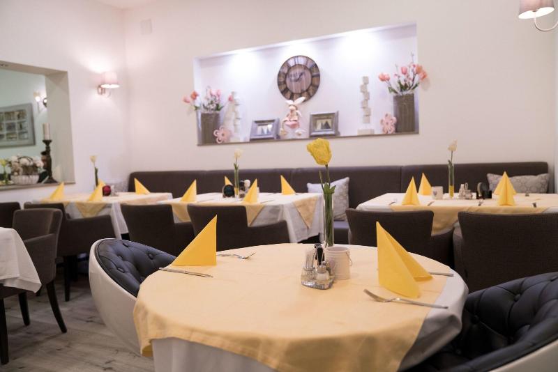Pension & Restaurant La Amalia image