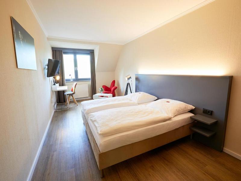 Kino - Hotel Meyer image