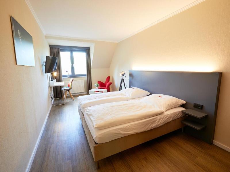 Kino - Hotel Meyer image