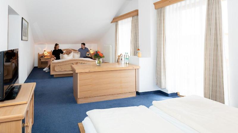 Landgasthof Hotel Schöntag & Steak House image