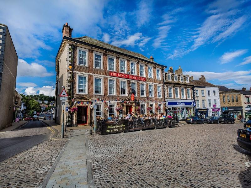 The Kings Head Hotel image