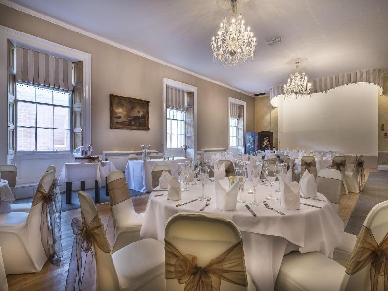 The Kings Head Hotel image