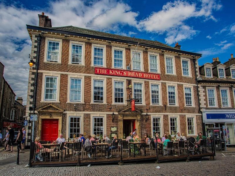 The Kings Head Hotel image