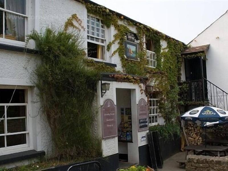 The Ship Inn Lerryn image