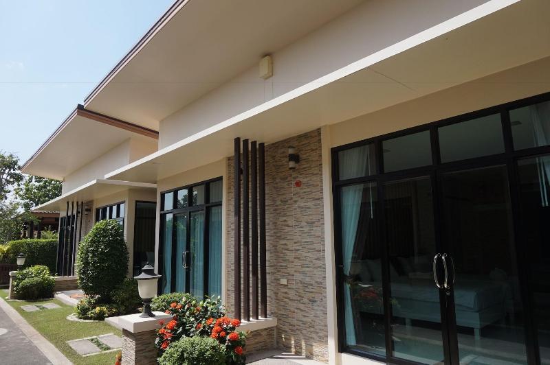 Medroom Korat — view