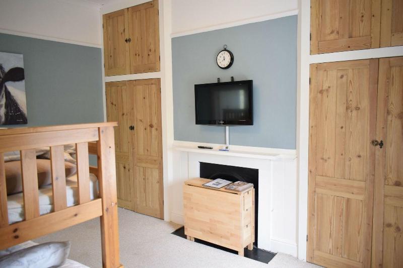 Glendower House Apartments image