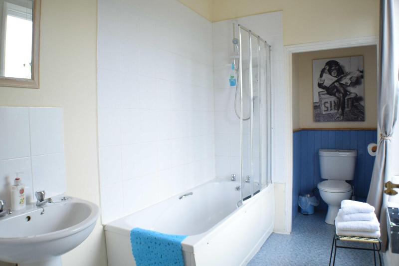 Glendower House Apartments image