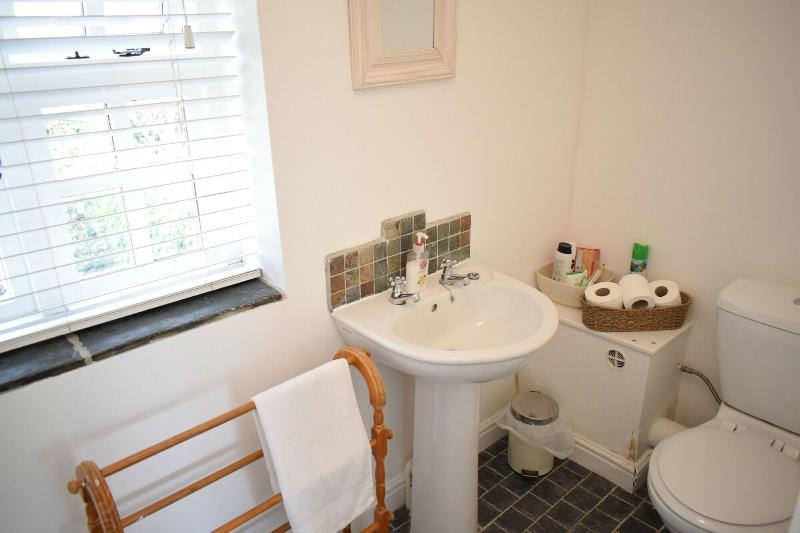 Glendower House Apartments image