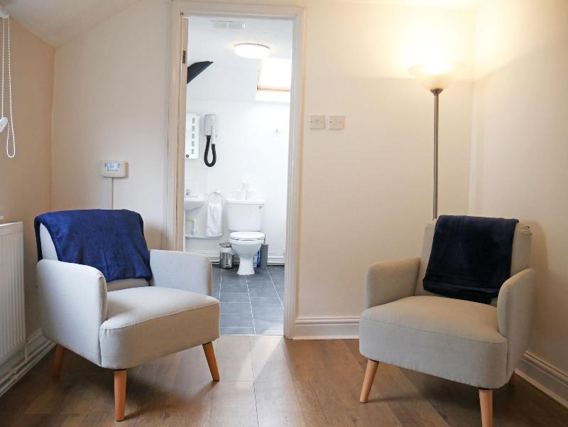Glendower House Apartments image