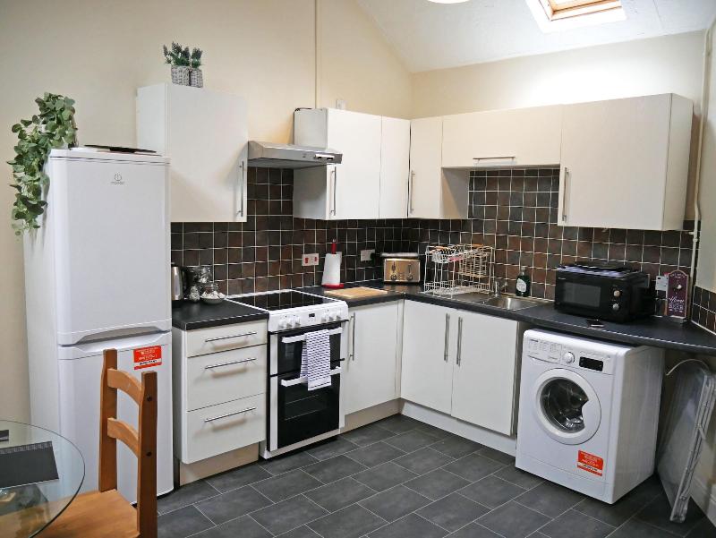 Glendower House Apartments image