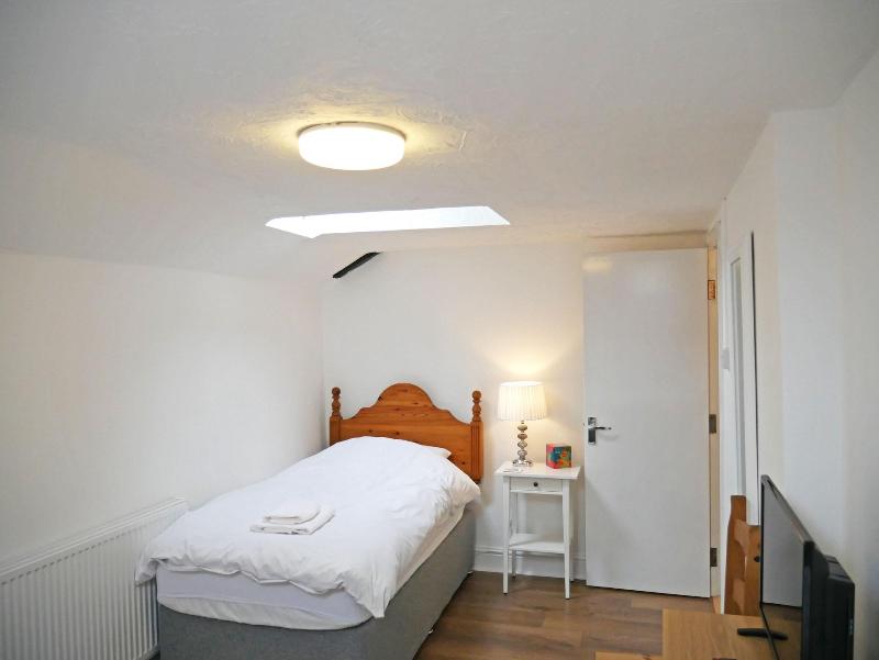 Glendower House Apartments image