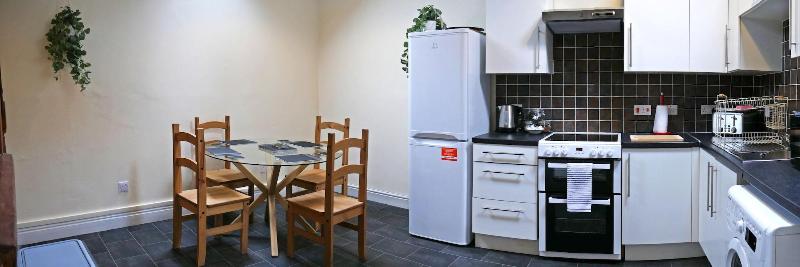 Glendower House Apartments image