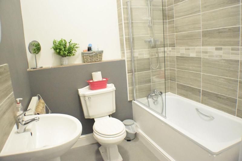 Glendower House Apartments image
